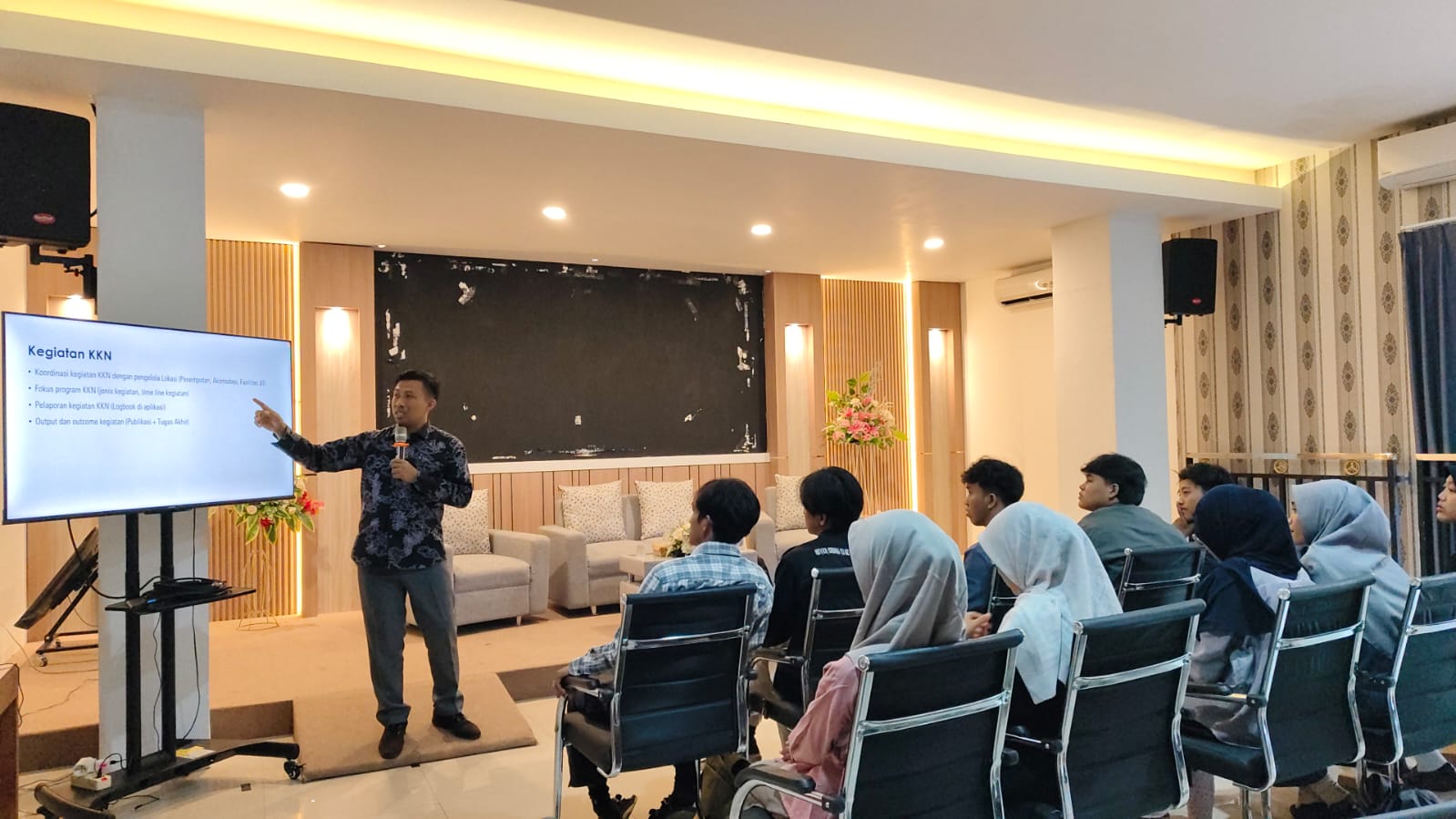 Pembekalan KKN Internasional Prodi IAT Tekankan Output Berupa Artikel Jurnal 